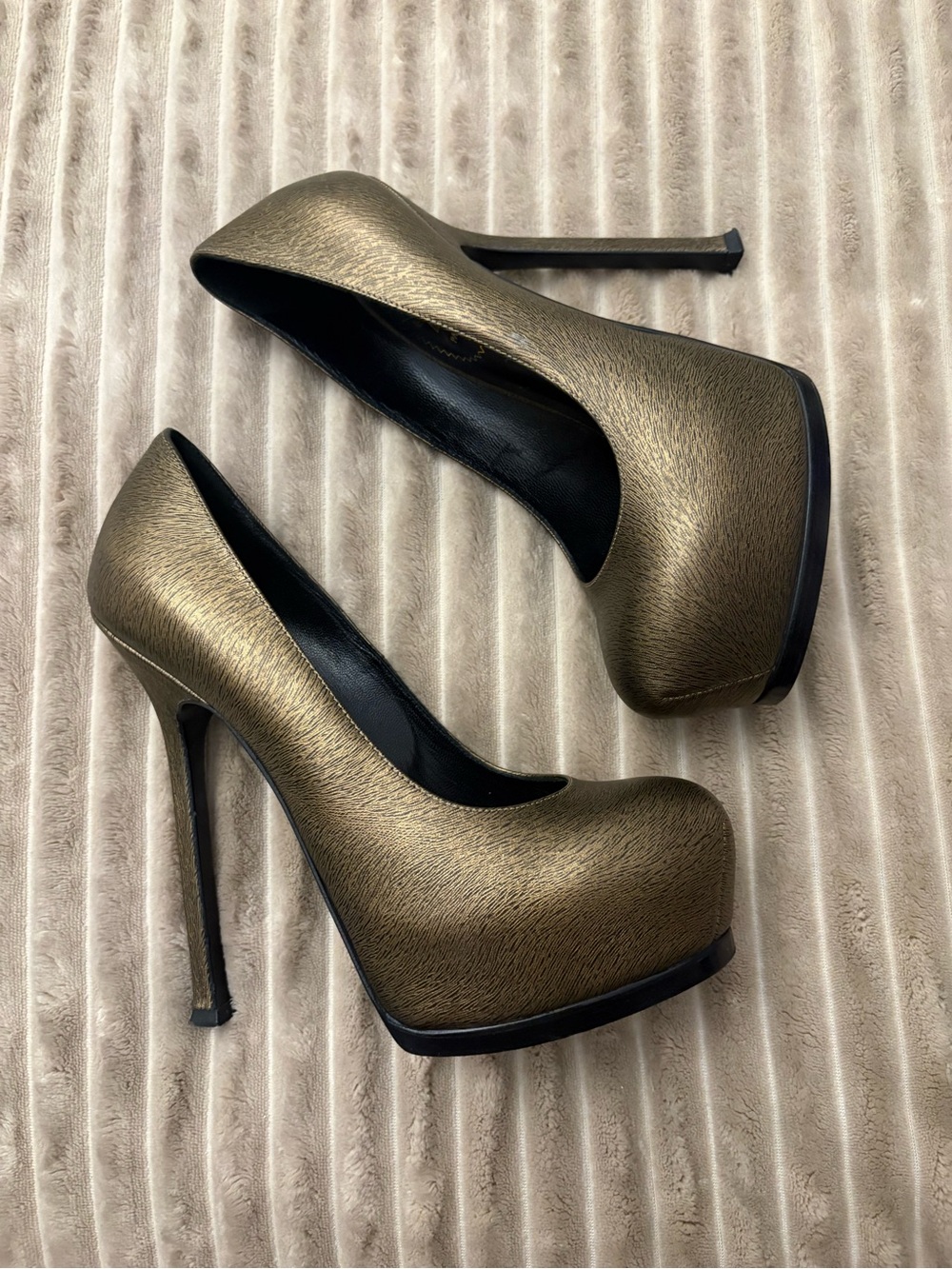 Yves Saint Laurent Metallic Bronze Platform Pumps